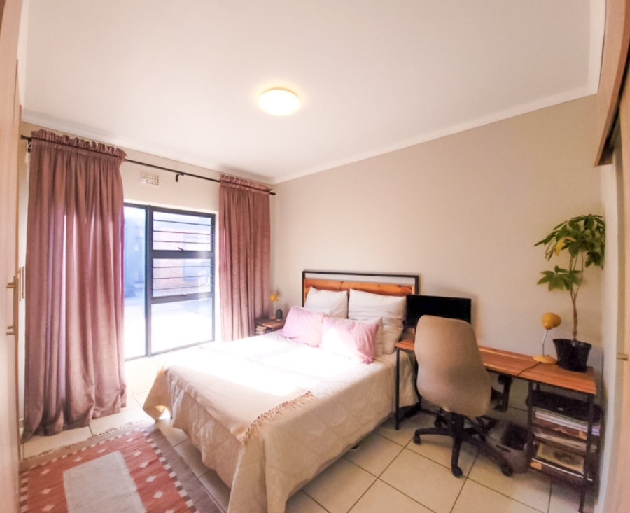 2 Bedroom Property for Sale in Van Der Hoff Park North West